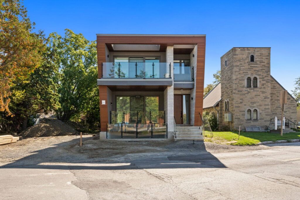 Byron 6-Plex exterior